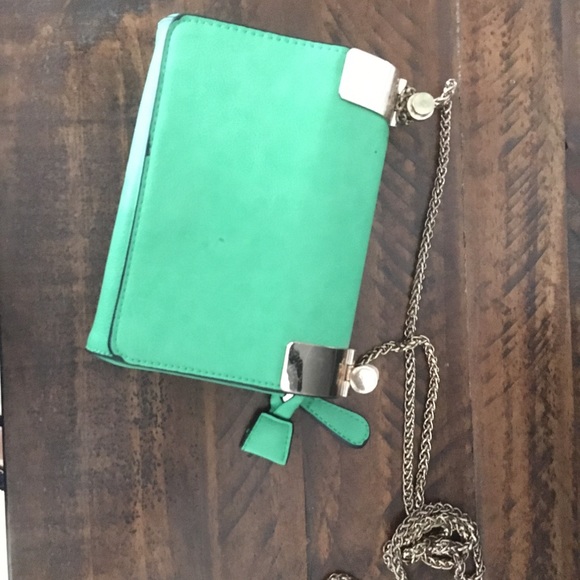 Small Green Purse - Picture 2 of 5